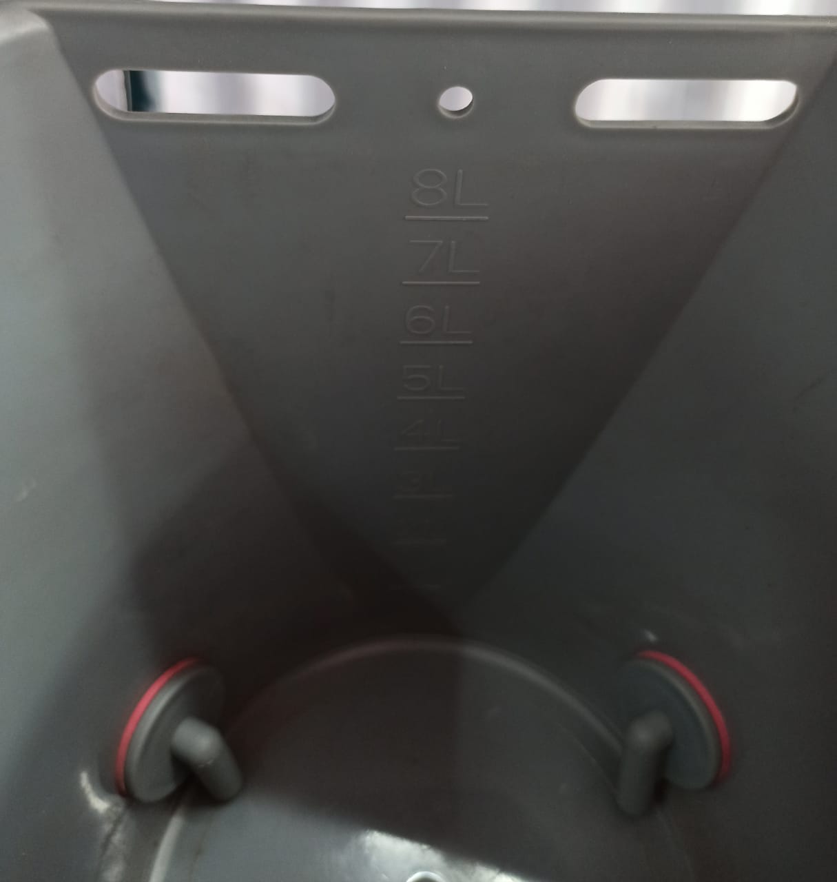 8 litre storage milk bucket with 5 nipple attached 